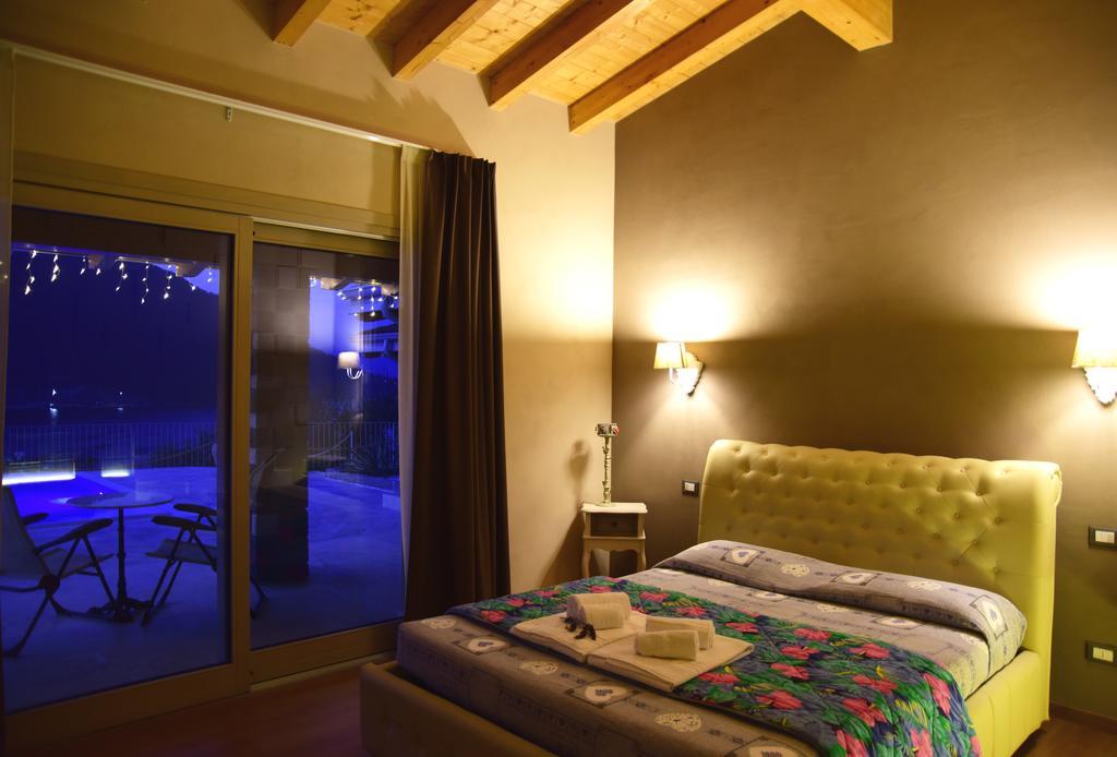 Agriturismo Le Fontane سيل ماراسينو الغرفة الصورة